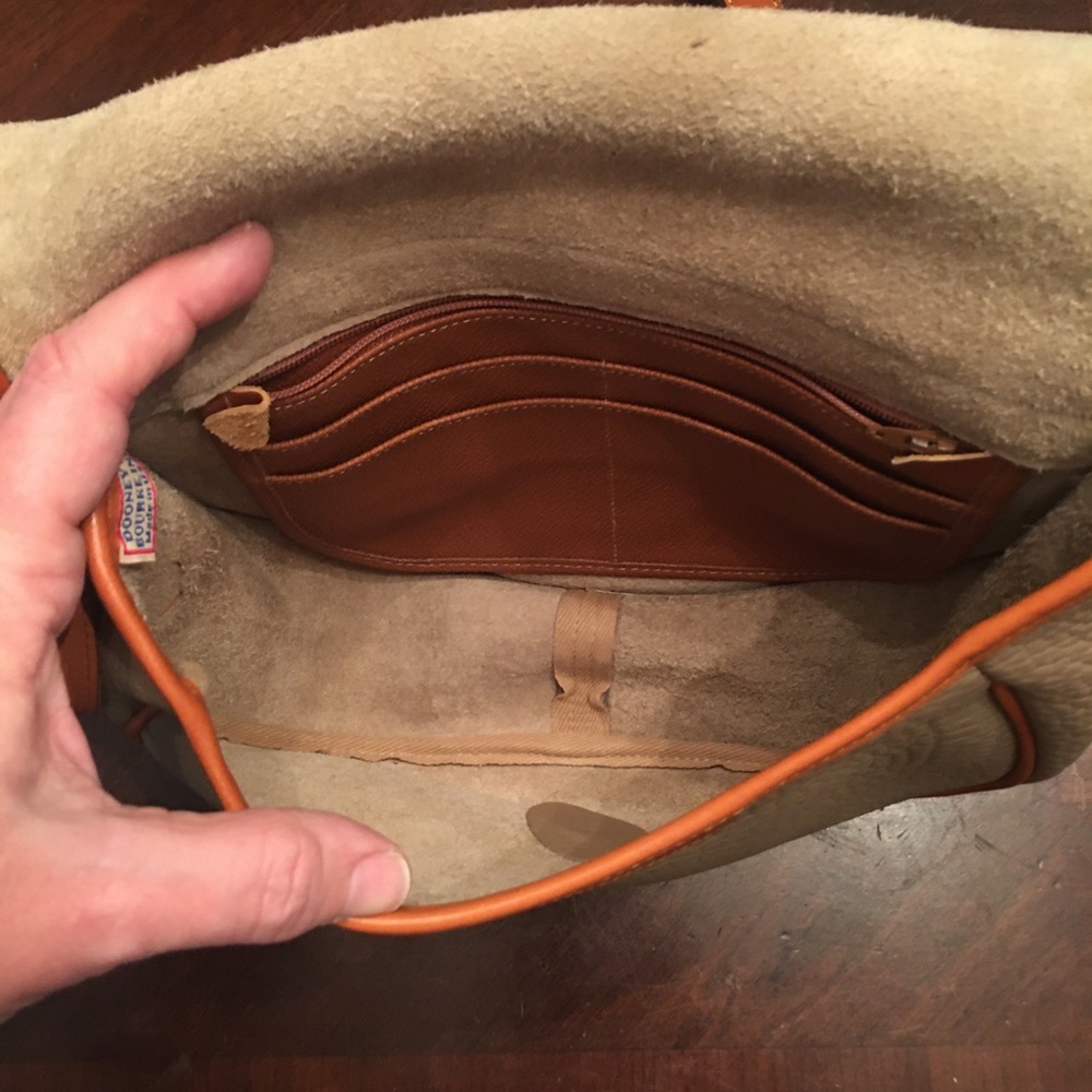 Vintage Dooney & Bourke Handbag - Picture 4 of 7